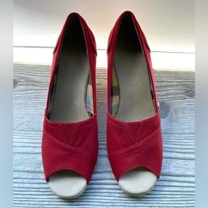 Toms Red Wedge Heels Shoes Sz W9.5